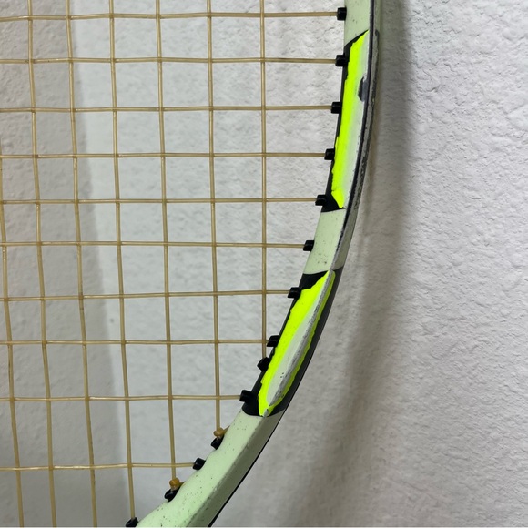 Babolat Aero Junior 26 Tennis Racquet Grey and Yellow - Picture 3 of 11